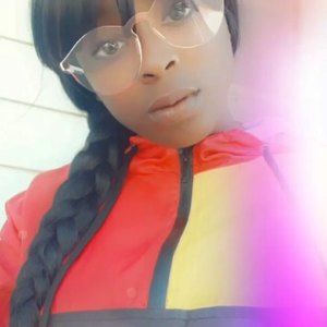 Meet your Posher, Harmony